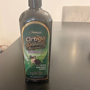 Ajo Negro y Bergamota Shampoo